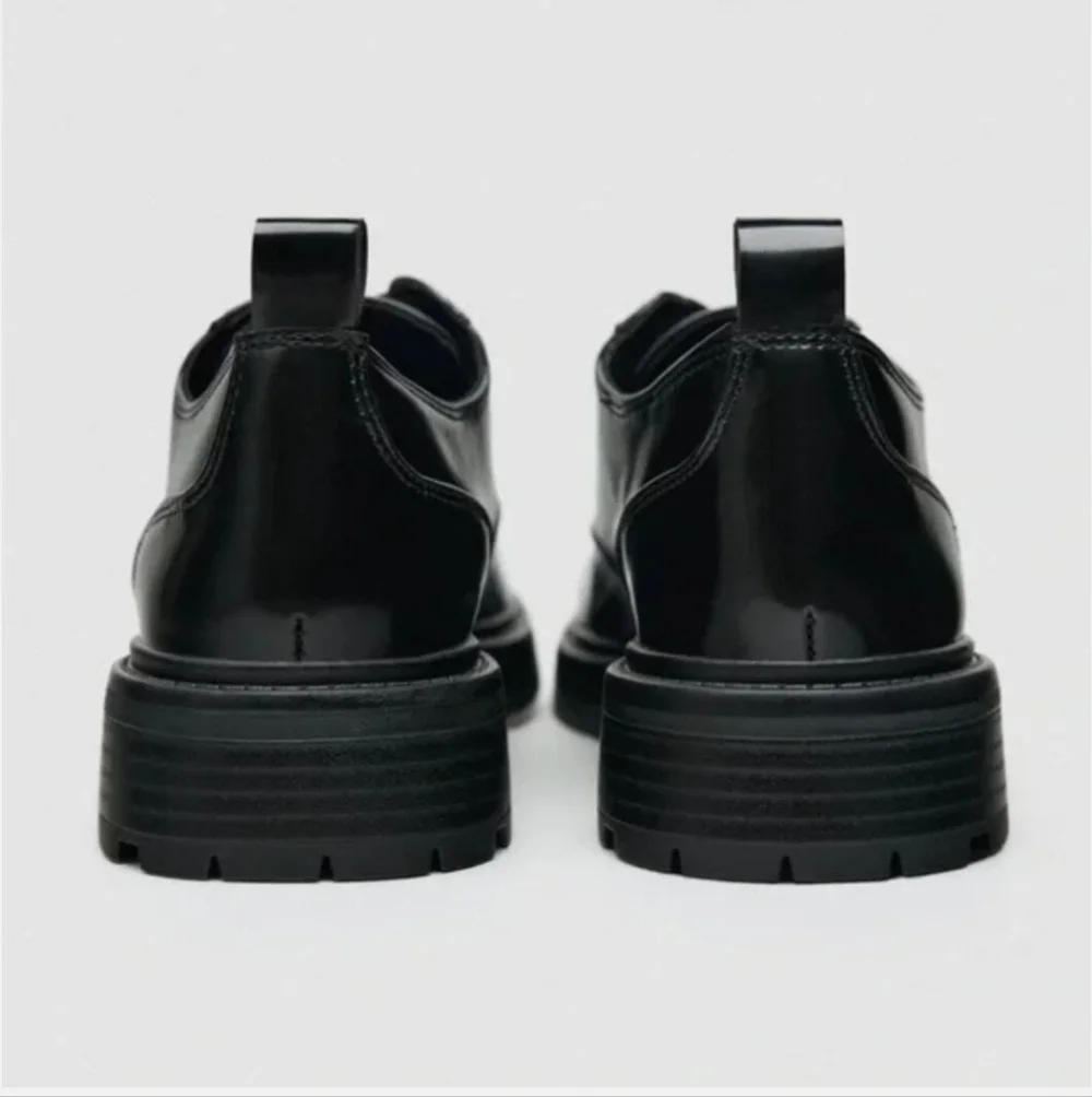 New Zara Laced Oxfords Patent Leather Black Shoes Size 7.5 US / 8 EU